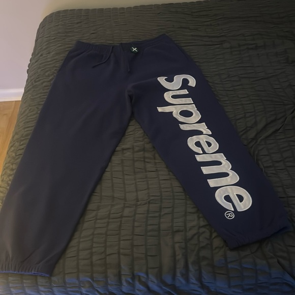 Supreme Satin Applique Sweatpants Supreme Satin Appliqué Sweatpants